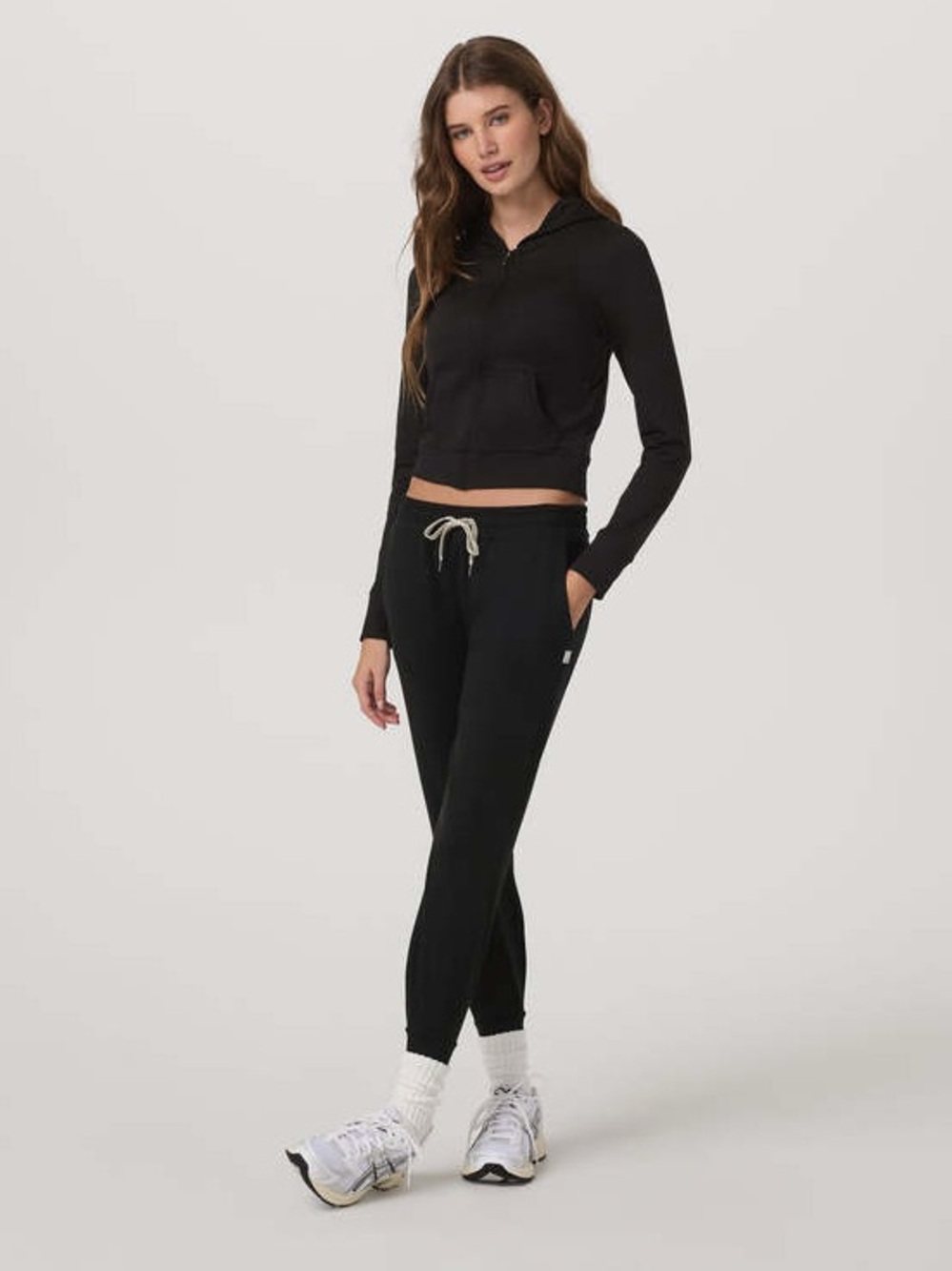 Vuori Women's Performance Joggers Black Drawstring Athletic Pants Small EUC